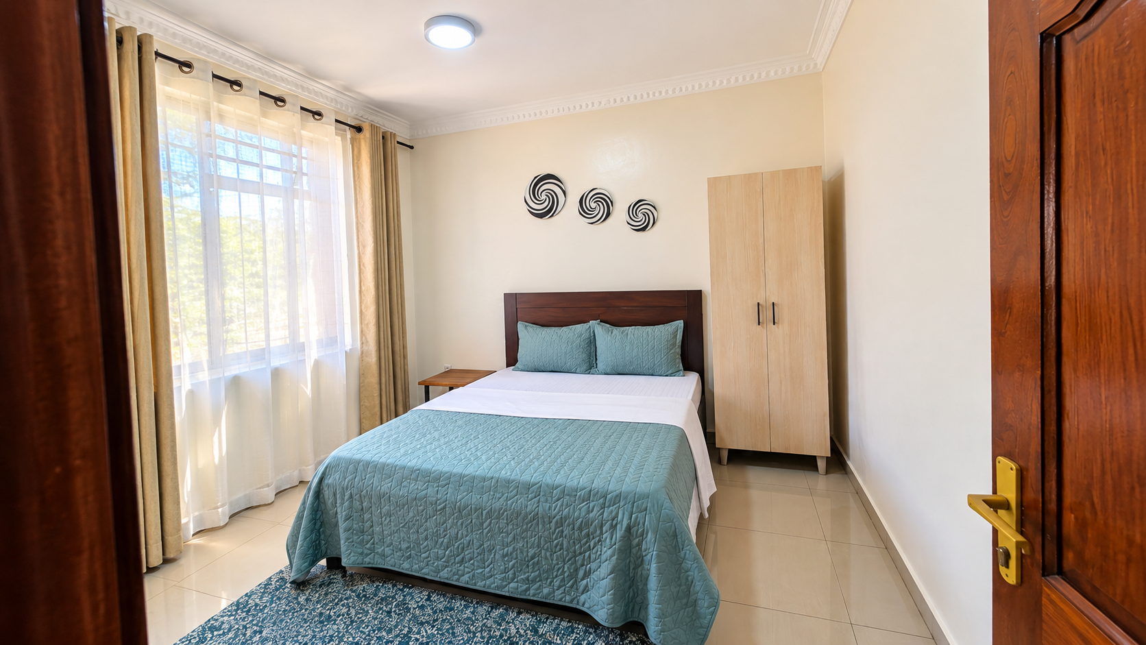 Entire 2-Bedroom Apartment